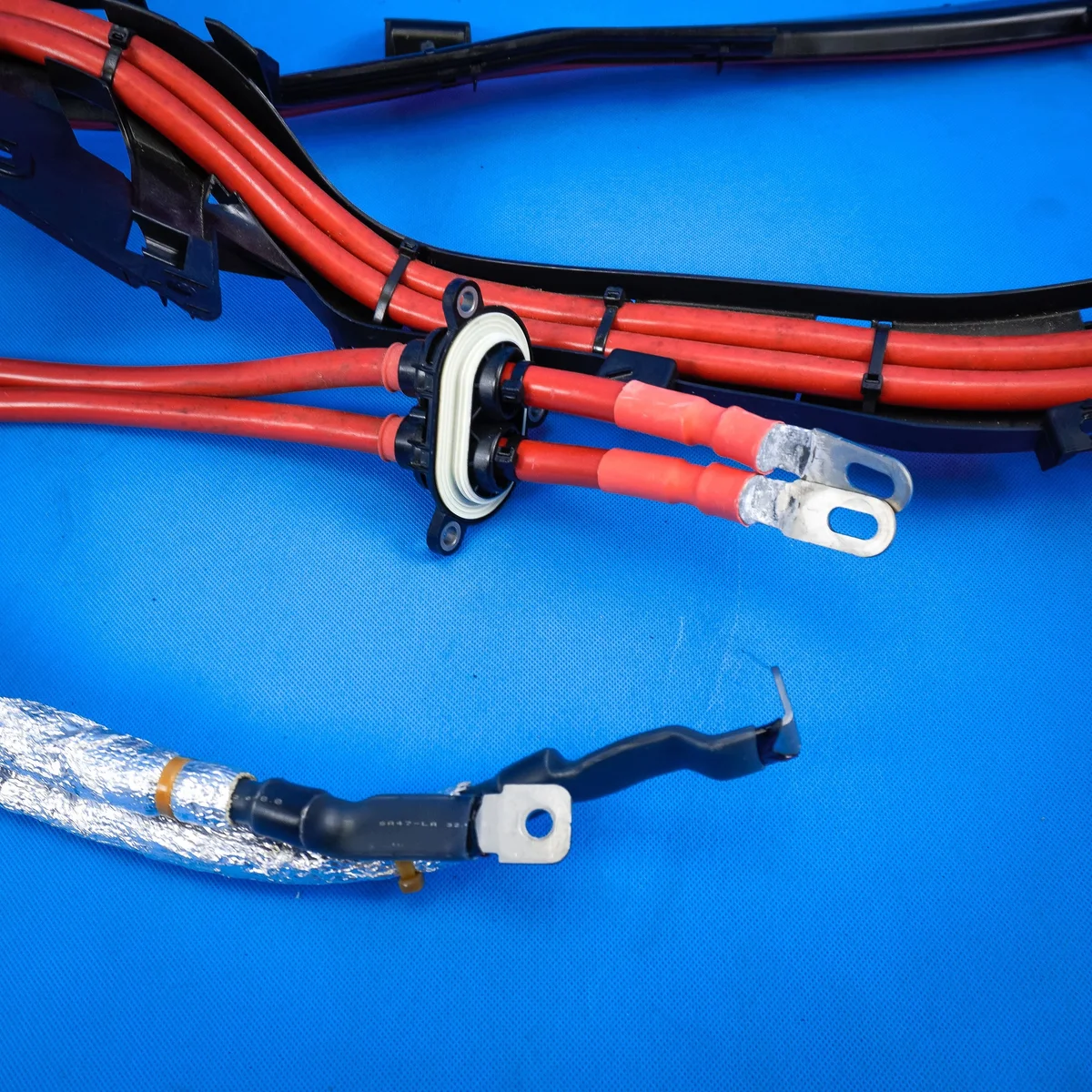 Akun kaapeli BMW 5 G30 LCI 61116812376 image 4