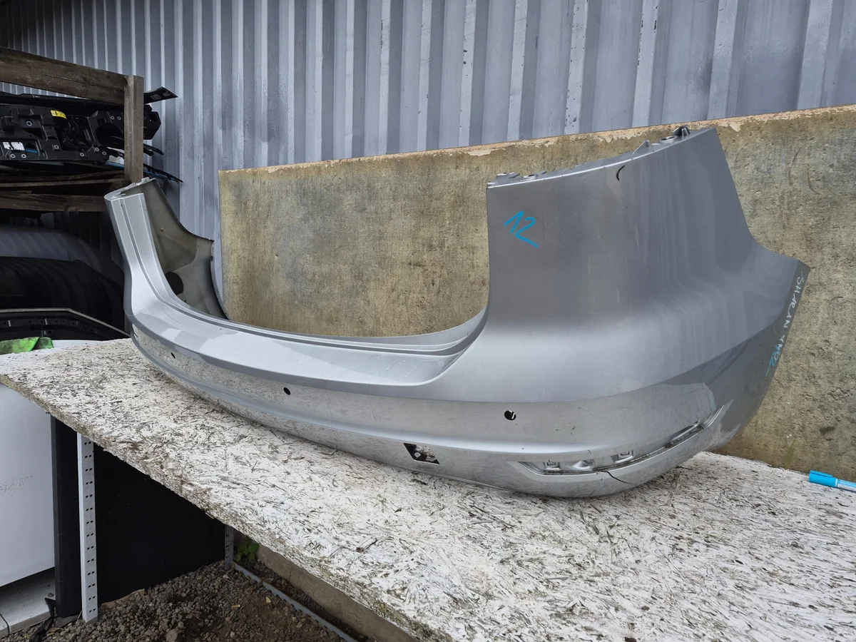 Parachoques trasero VW Sharan Alhambra 7N0807421B image 3