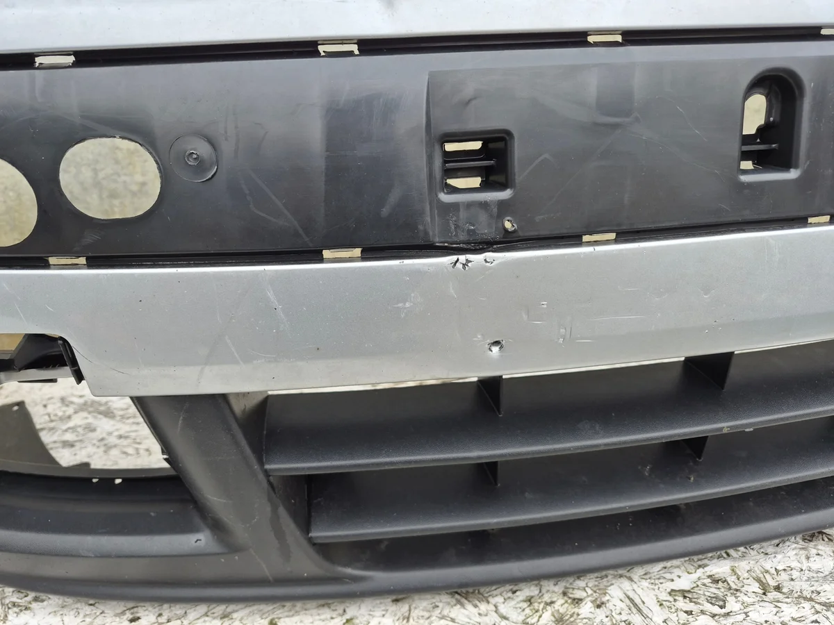 Pare-chocs avant VW Touran 1T0807221 Y1 image 5