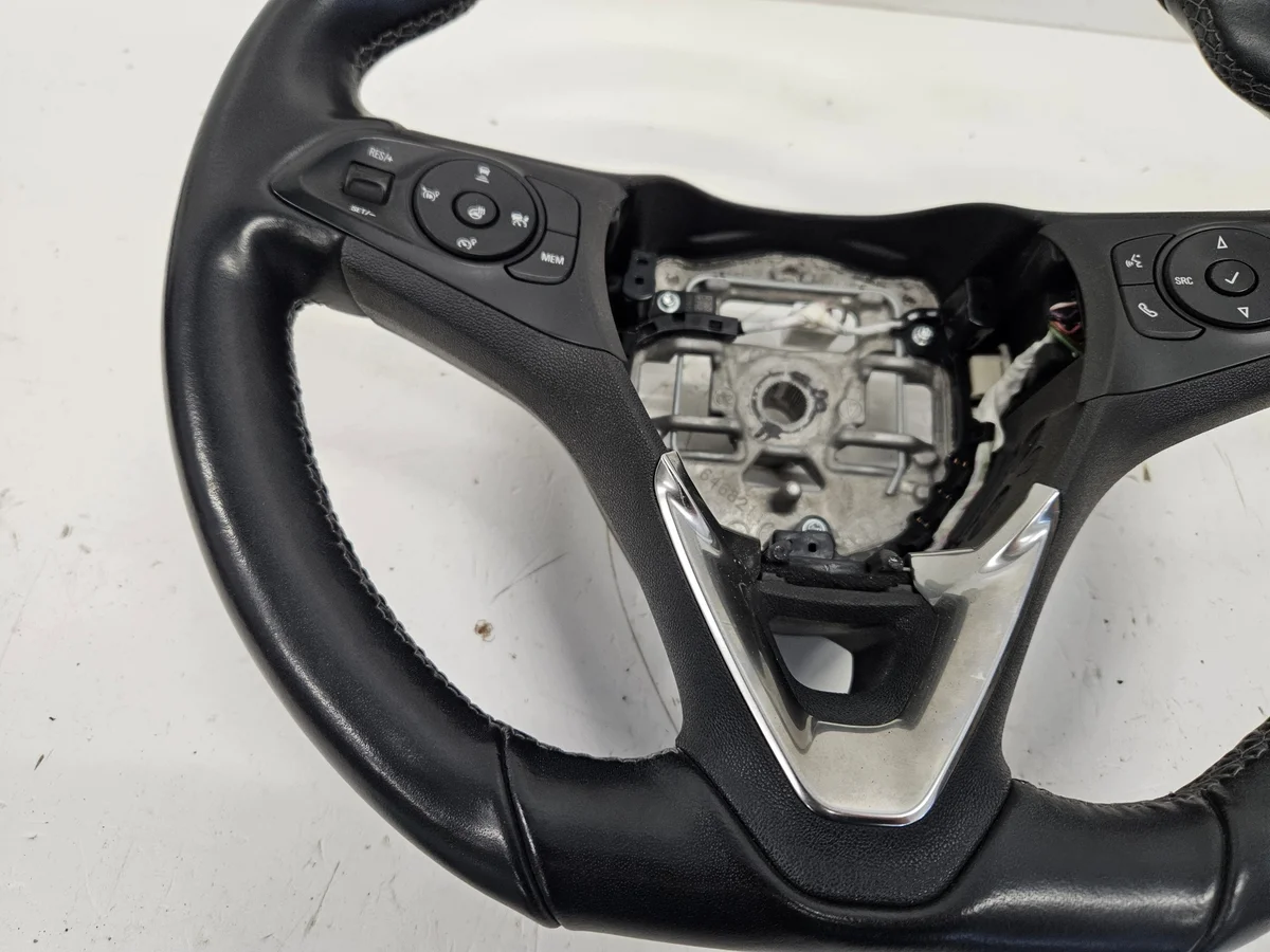 OPEL CORSA F Lenkrad 39196695 image 7