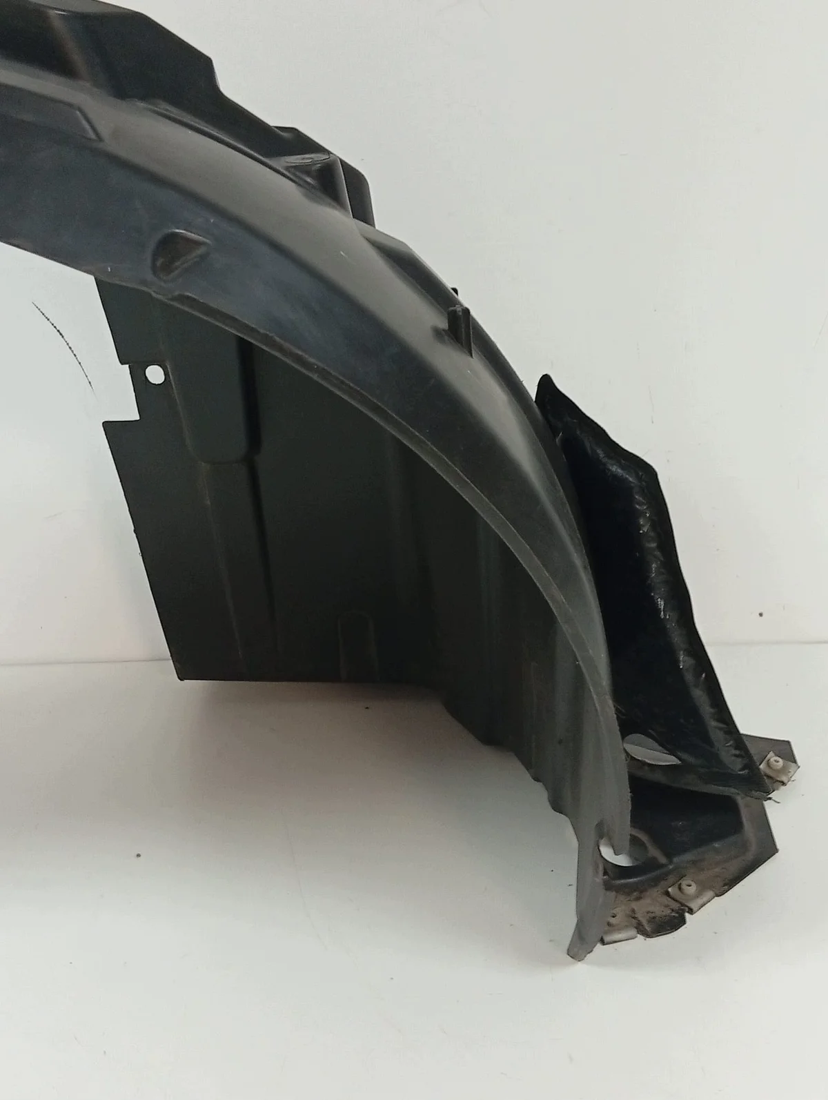 Passage de roue Nissan Note II 63842-3VV0A image 8