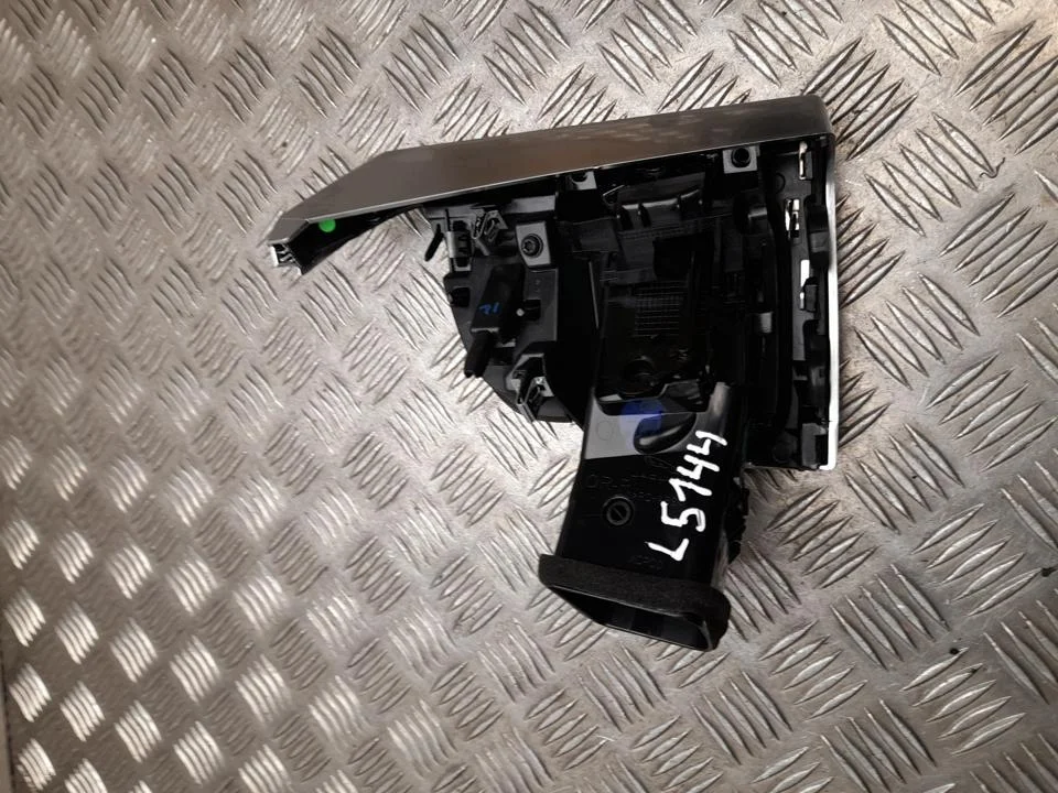 Luftmunstycke Jaguar I-PACE 2019 J9D3-018B08-A image 3