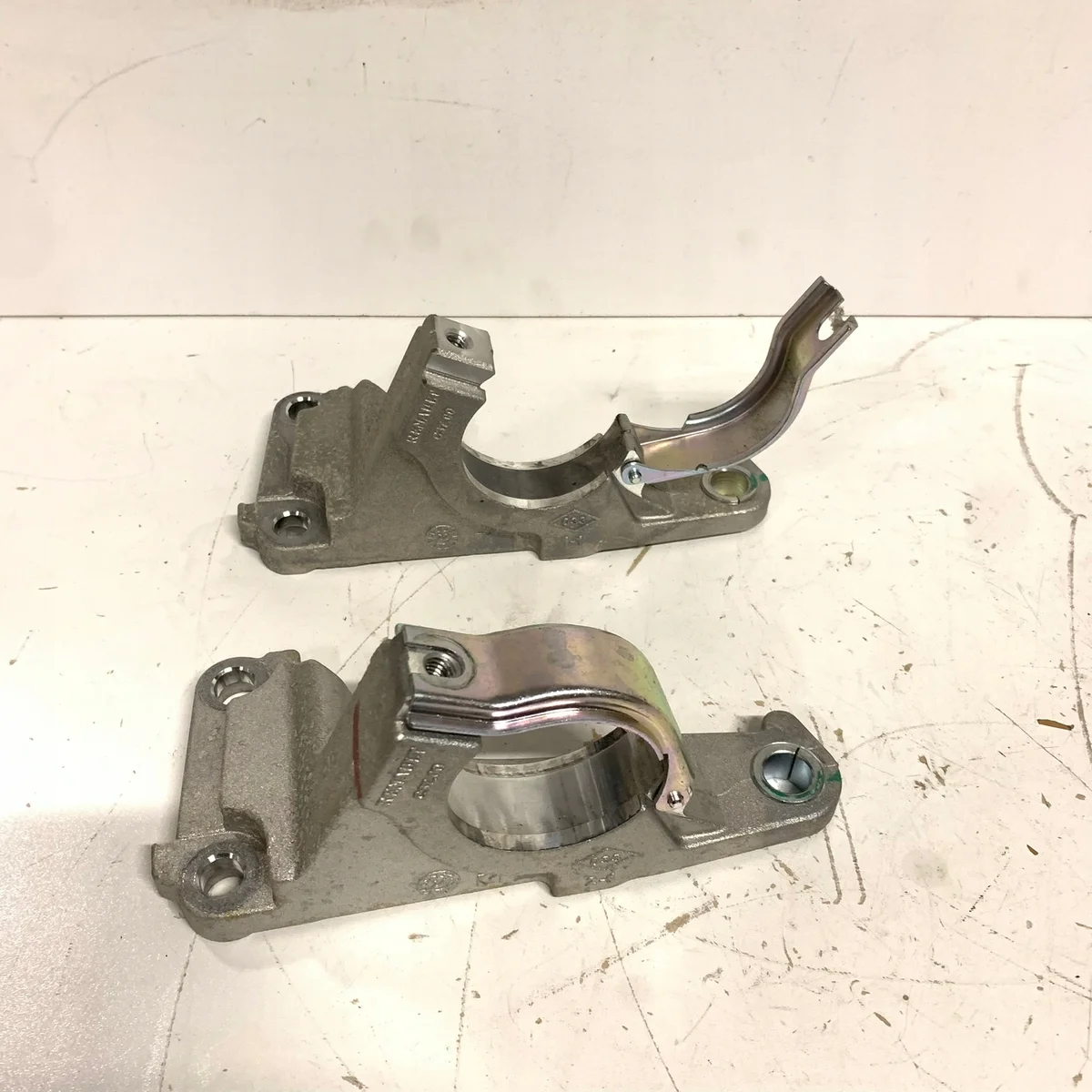 Supporto Semiasse Renault Trafic 397745691R image 3