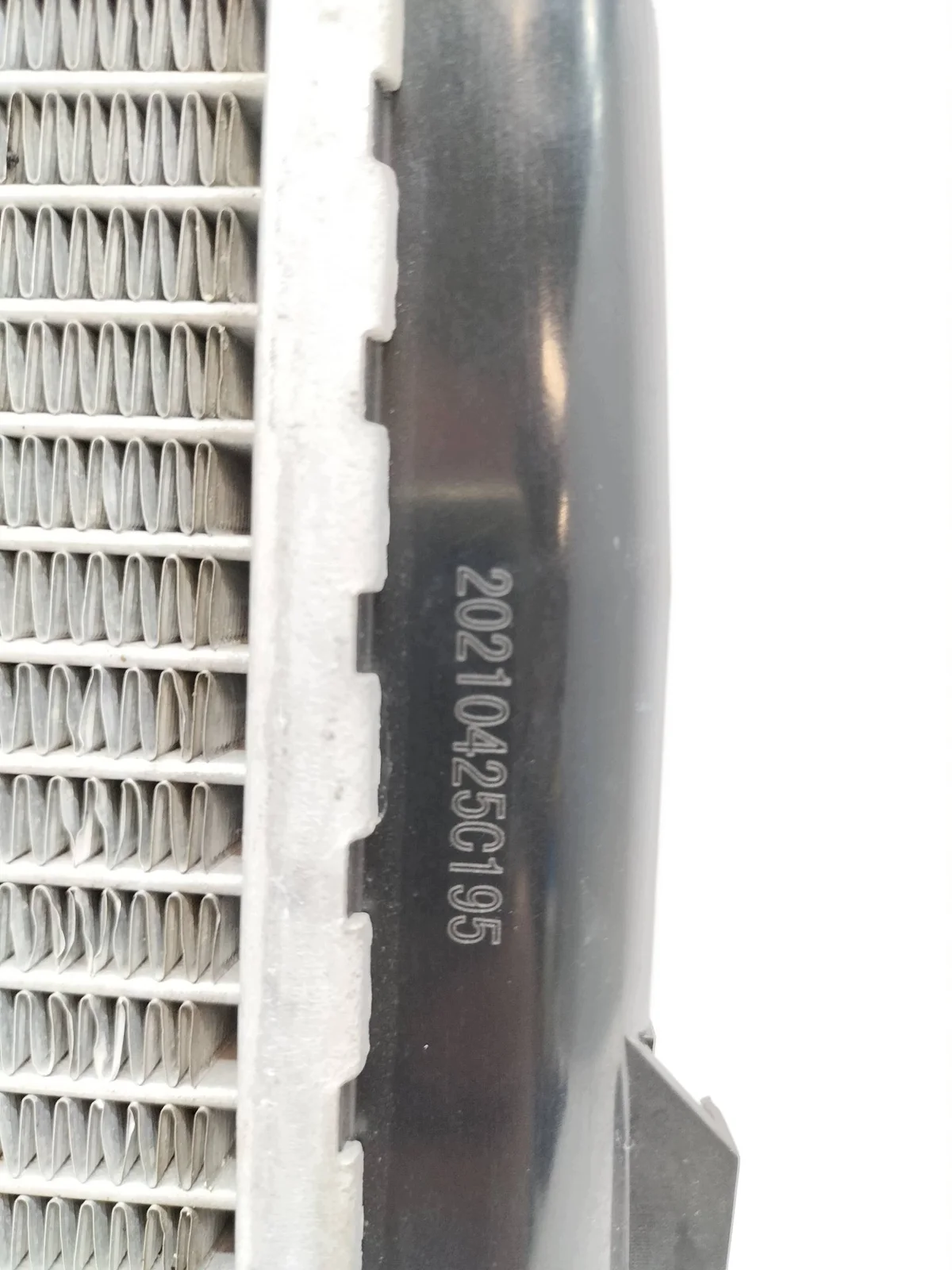 Radiateur eau BMW Série 3 E46 3.0 D image 3