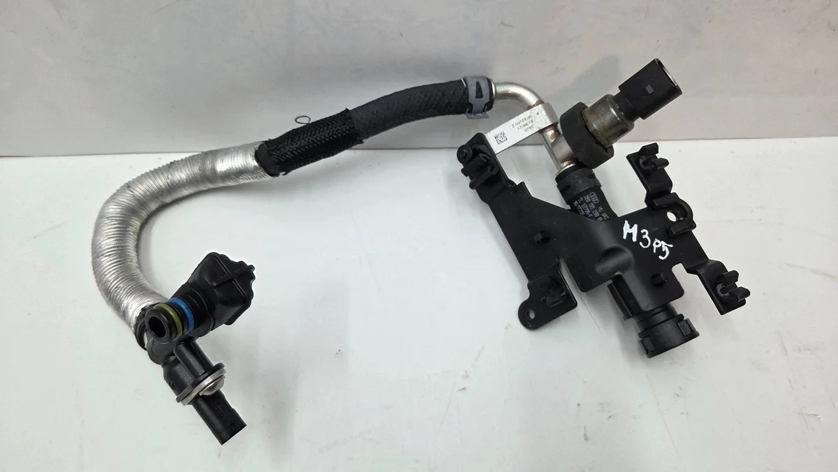 Audi A5 8W 3.0TDI Brandstofdruk sensor 059130131AC