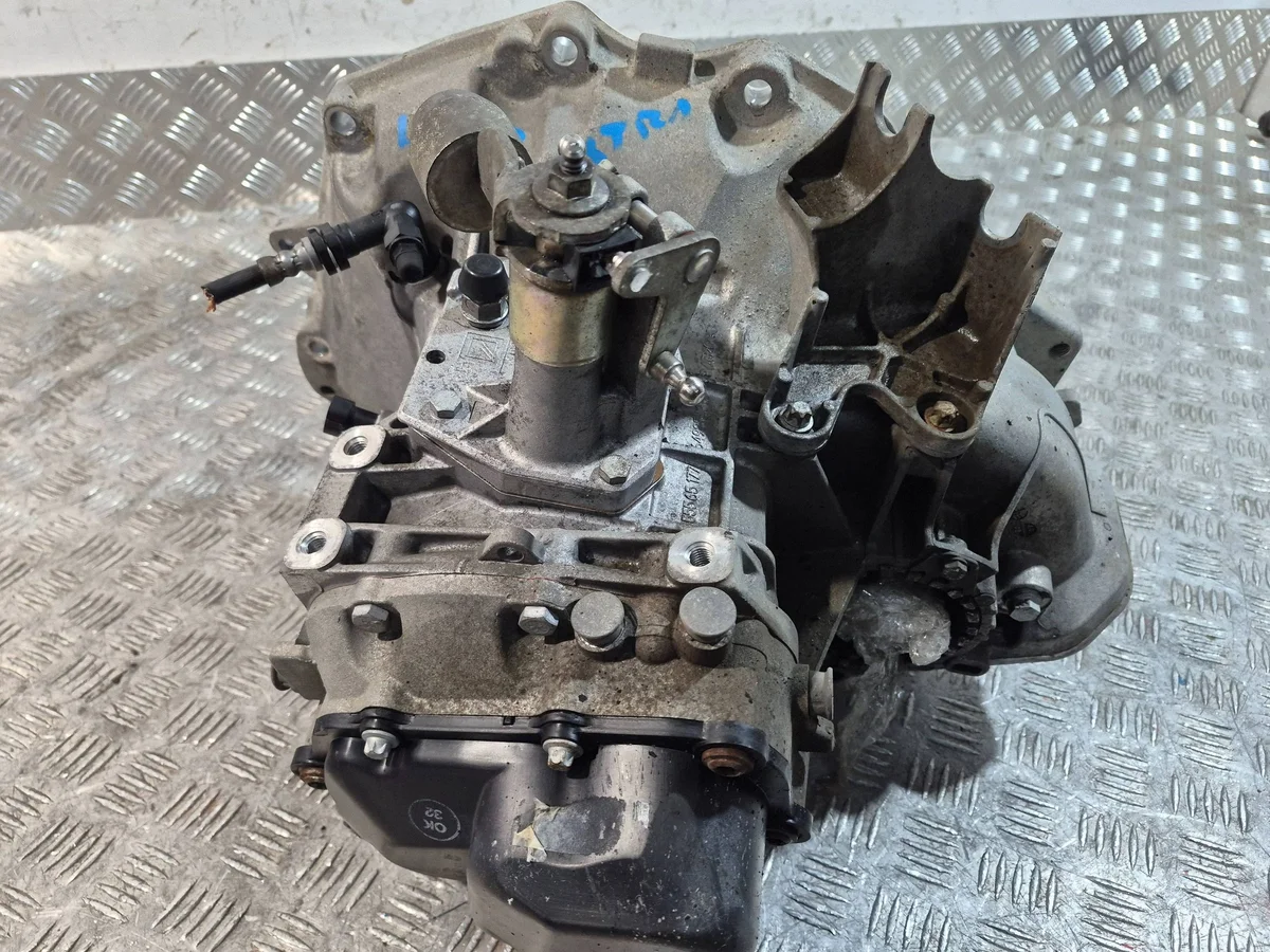 Boîte de vitesses Opel Astra J 1.6 16V 4S394 image 3