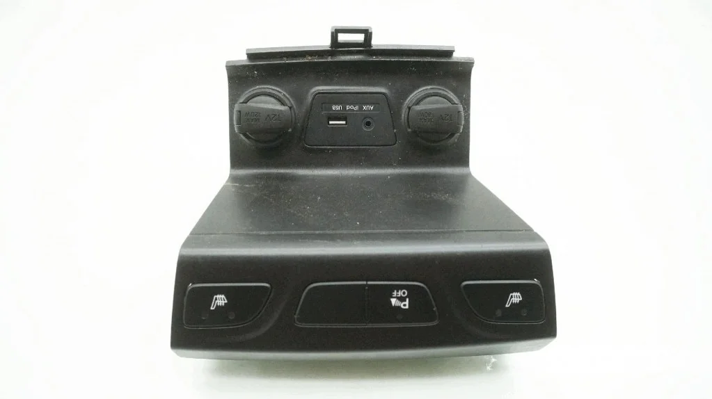 Hyundai IX35 USB Port Calefacción M-35707-96110-2S000TAN
