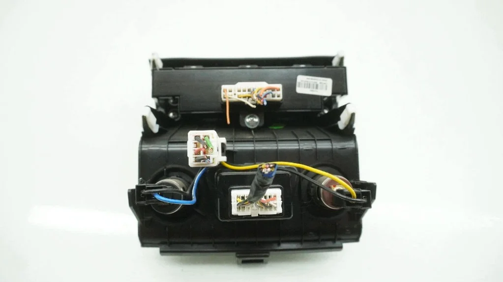 Hyundai IX35 USB-Buchse 96110-2S000TAN image 3
