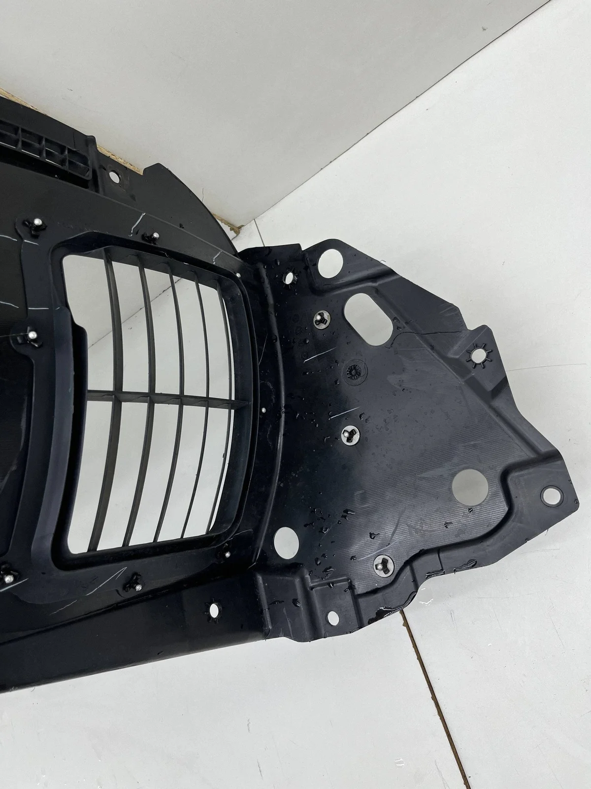 Honda HR-V III Guarda-lamas Esquerdo Frontal image 3