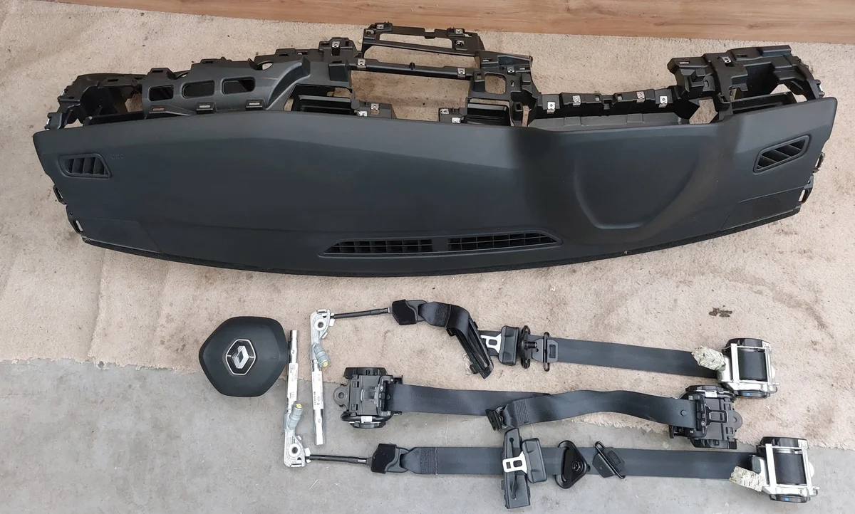 Renault Arkana Armaturenbrett Konsole Airbag image 9