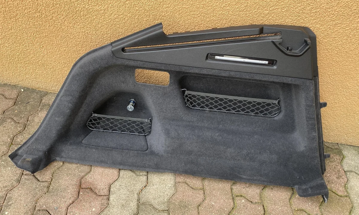 Audi Q8 4M8 Tapete Completo Original image 6