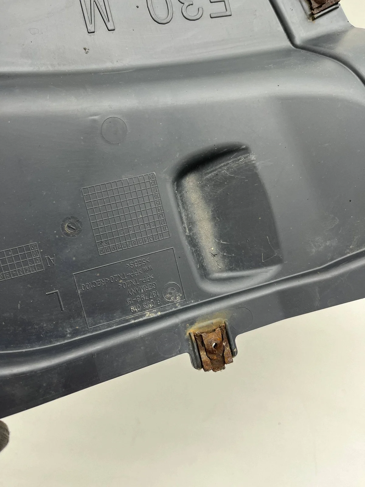 BMW 3 F30 F31 Kotflügel Dreieck M-Paket Links Vorne image 3