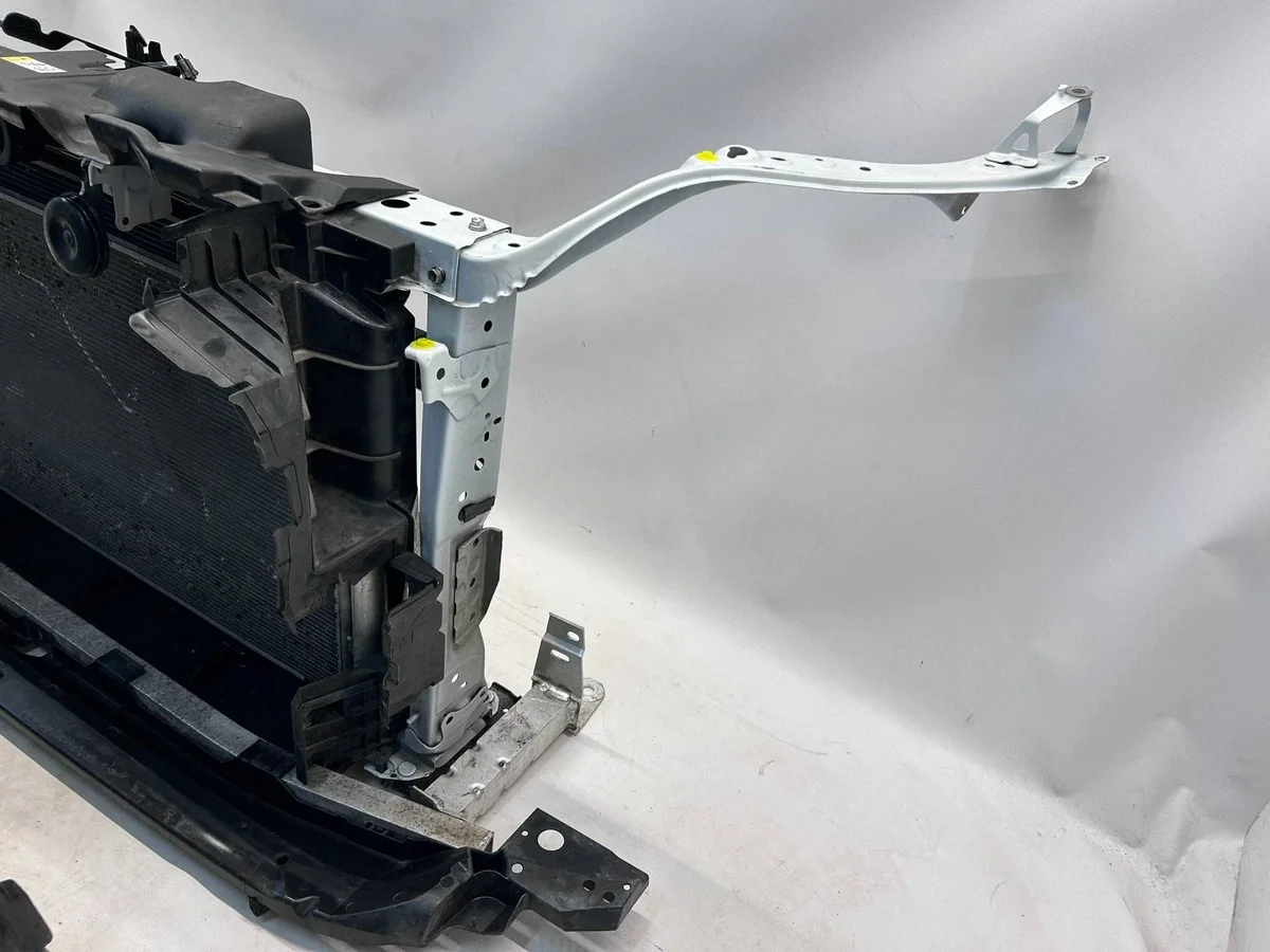 RAV4 V LIFT HYBRYDA Wzmocnienie Pas Przedni image 7