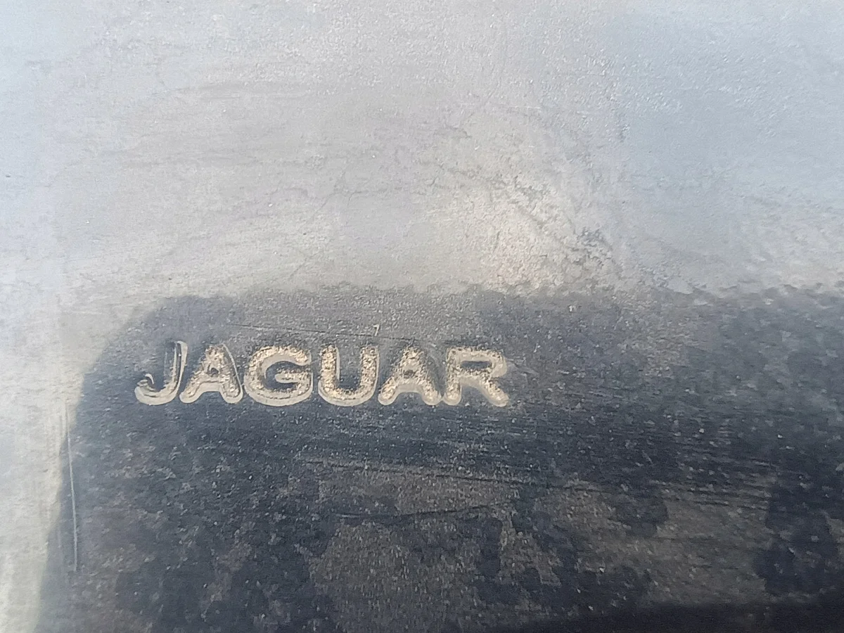 JAGUAR XE X760 Verstärkung vorne oben image 5
