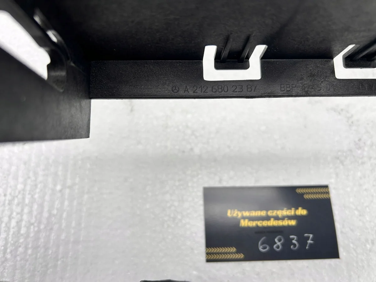 Consola Mercedes-Benz A2126802387 Usado image 3