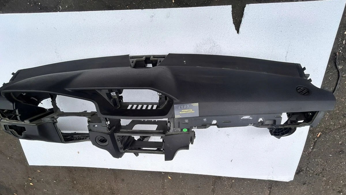 Consola Mercedes-Benz A2126802387 Usado image 7