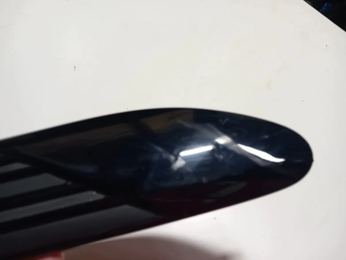 Mercedes-Benz A2326985100 Linker Spatbordlijst image 4