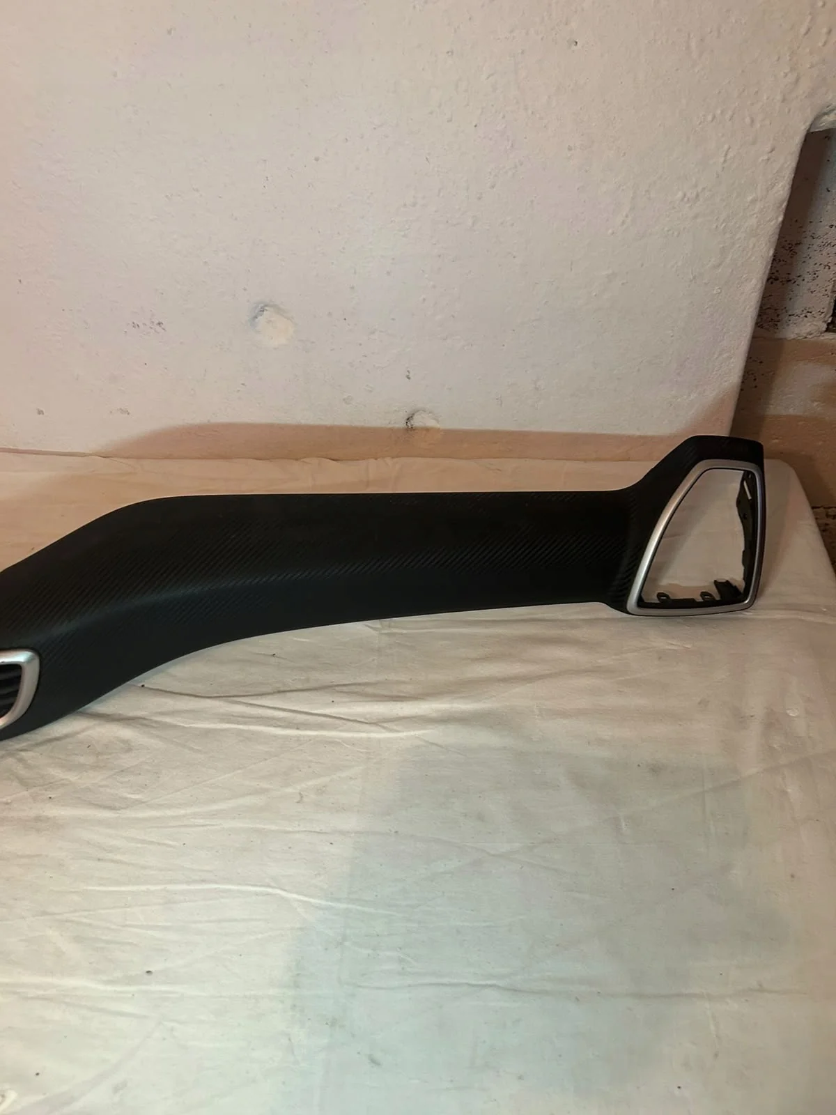 Listello Console Carbon Hyundai Tucson II 84795-D7AA0 image 3