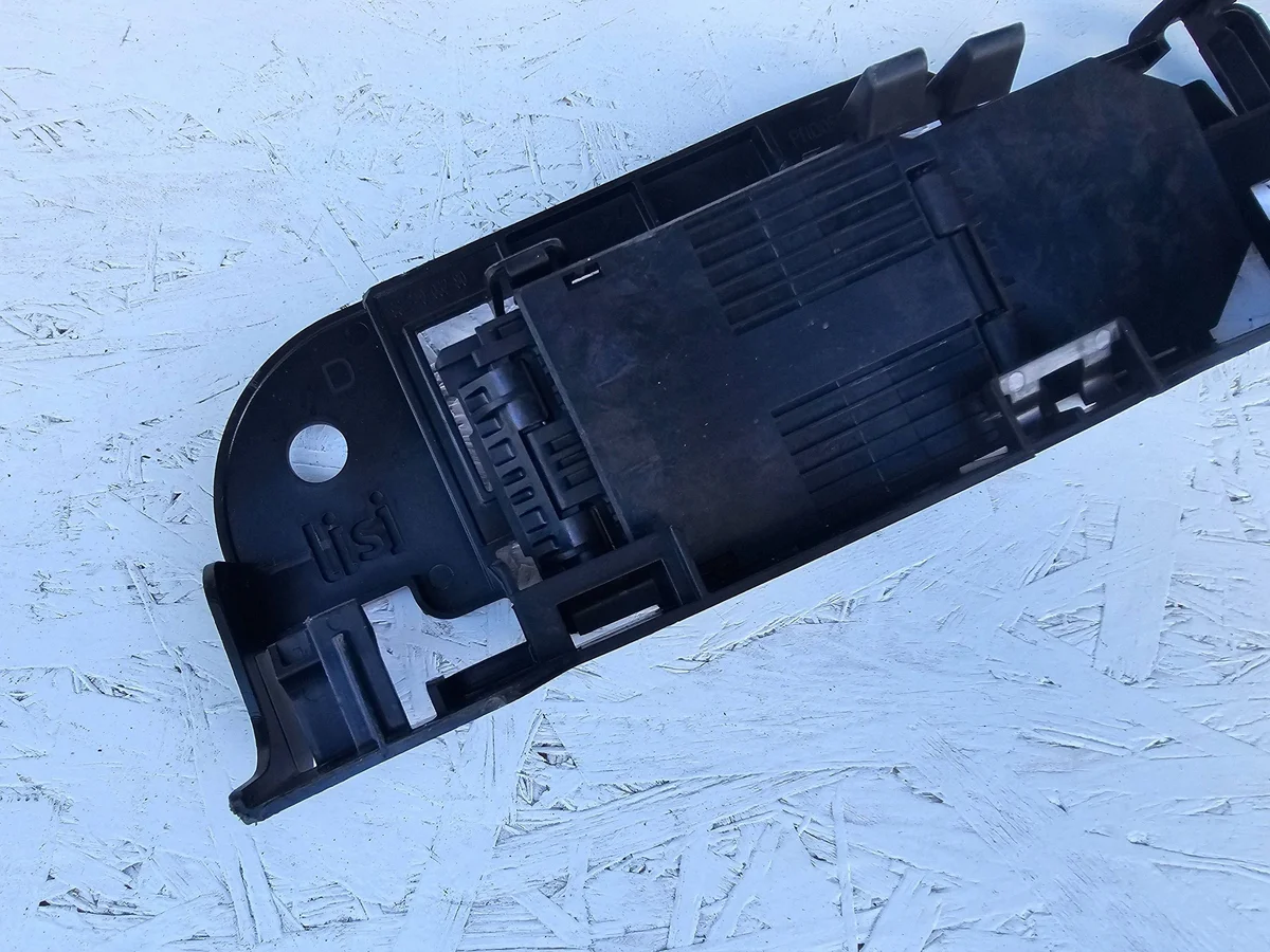 Peugeot 5008 II Keil Rad Organizer 9824003280 image 4