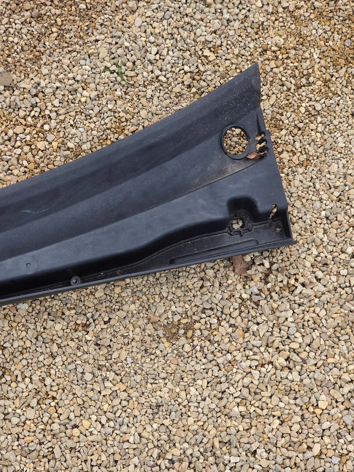 Ford Fiesta Mk6 Onderste Windscherm
