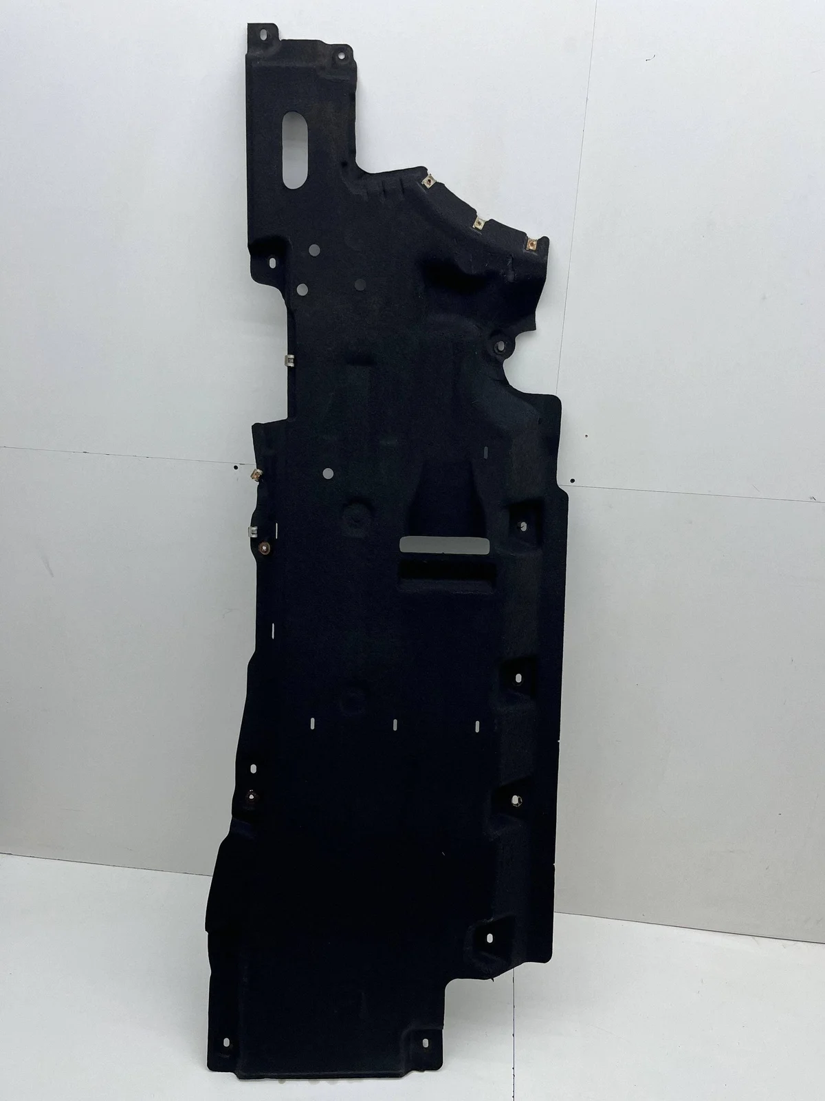 Ford Mondeo MK5 alustan suoja vasen