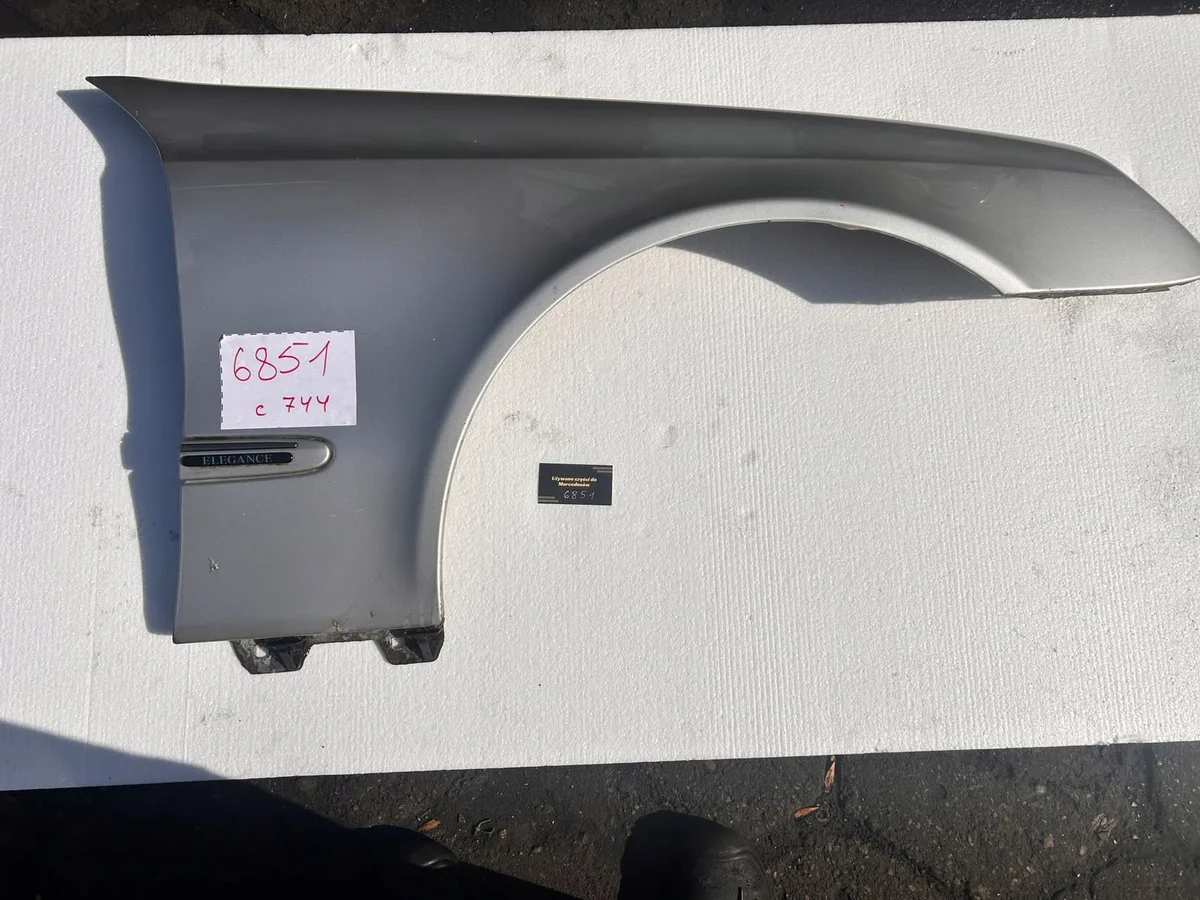 Voorste rechter spatbord Mercedes E-Klasse W211