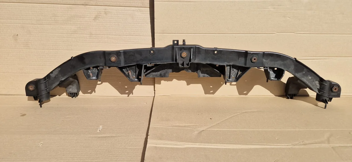 Porsche Cayenne 7P5 Verstärkung vorne 7P5805931A image 4