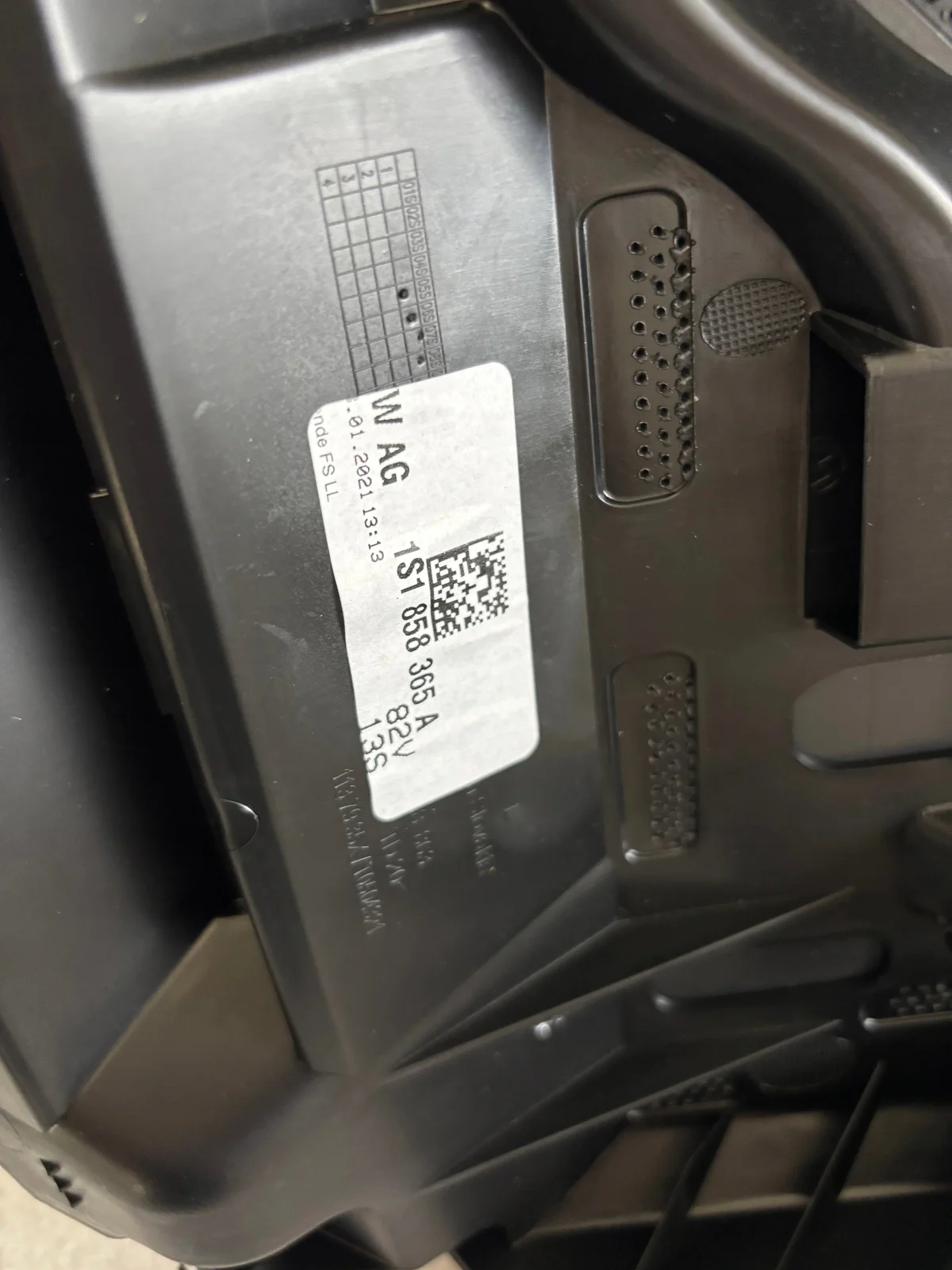 2013 VW Up Kofferraumverkleidung 1S1858863 image 3