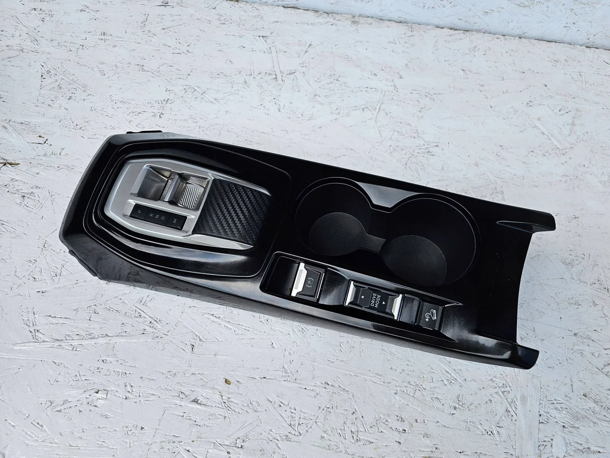 Peugeot 2008 II Vaihdevalitsinpaneeli Carbon image 4
