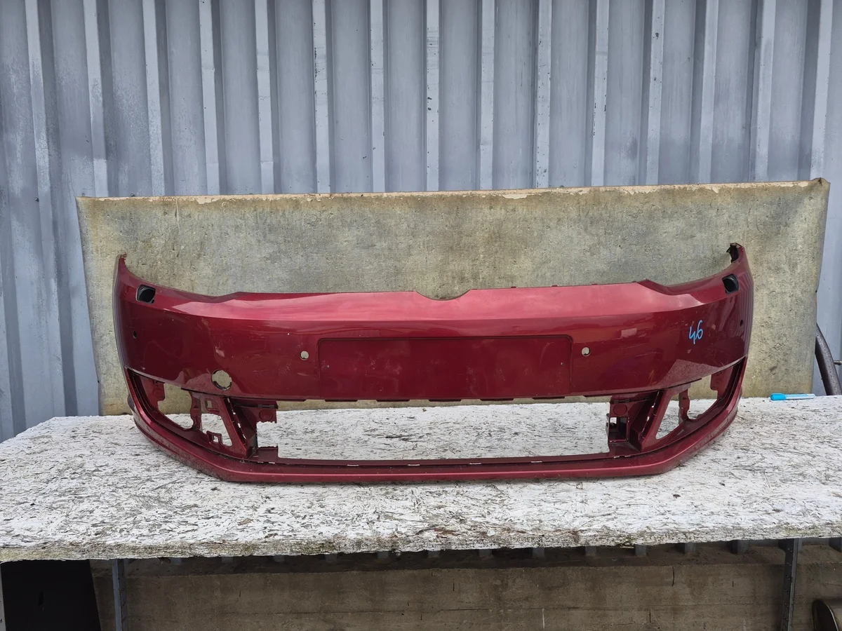 Paraurti Anteriore VW Touran 2010-2015 Usato