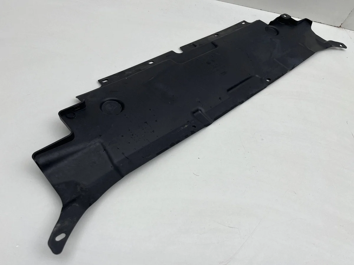 Ford Mondeo MK5 Cache radiateur avant image 5