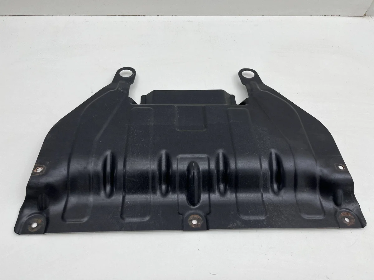 BMW 3 F30 F31 Skydd Under Motor 6850067