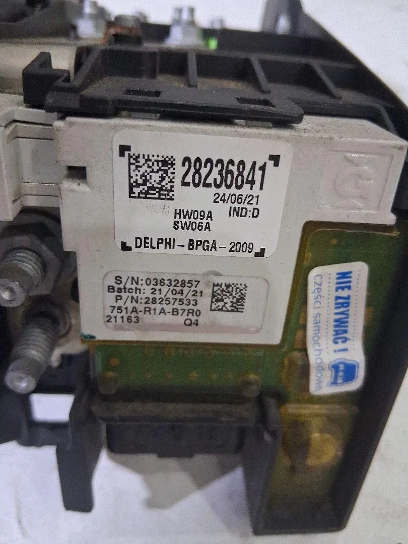 Module de tension batterie Peugeot 3008 image 4