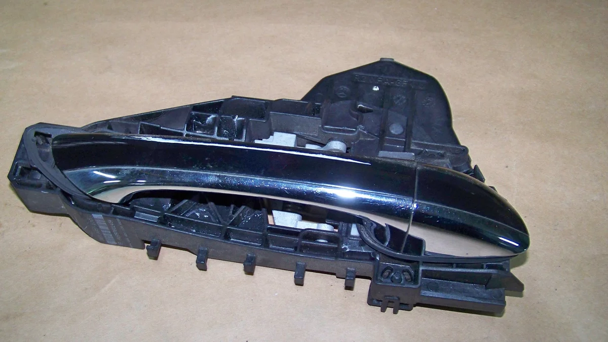Ytterdörrhandtag Vänster Fram Mercedes A W169 image 3