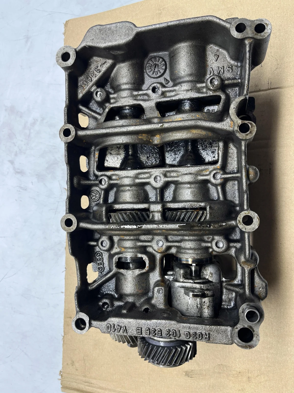 Oljepump Volkswagen 2.0 TDI OE 03G103537B image 9