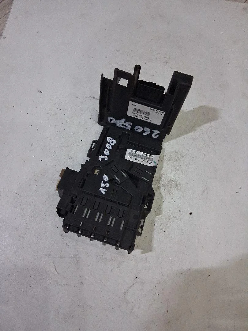 Spanningsmodule Peugeot 3008 5008 Gebruikt