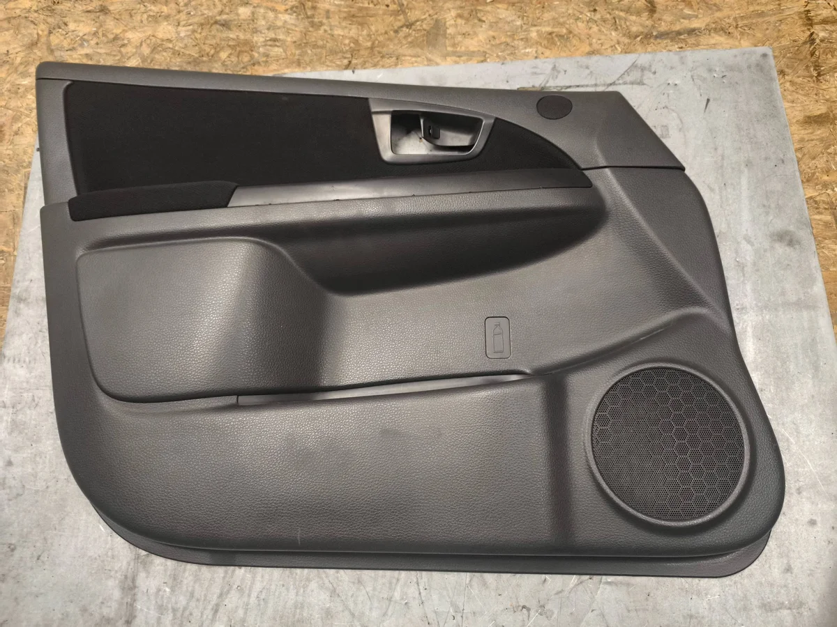 Dörrpanel vänster fram Suzuki SX4 (10-13)