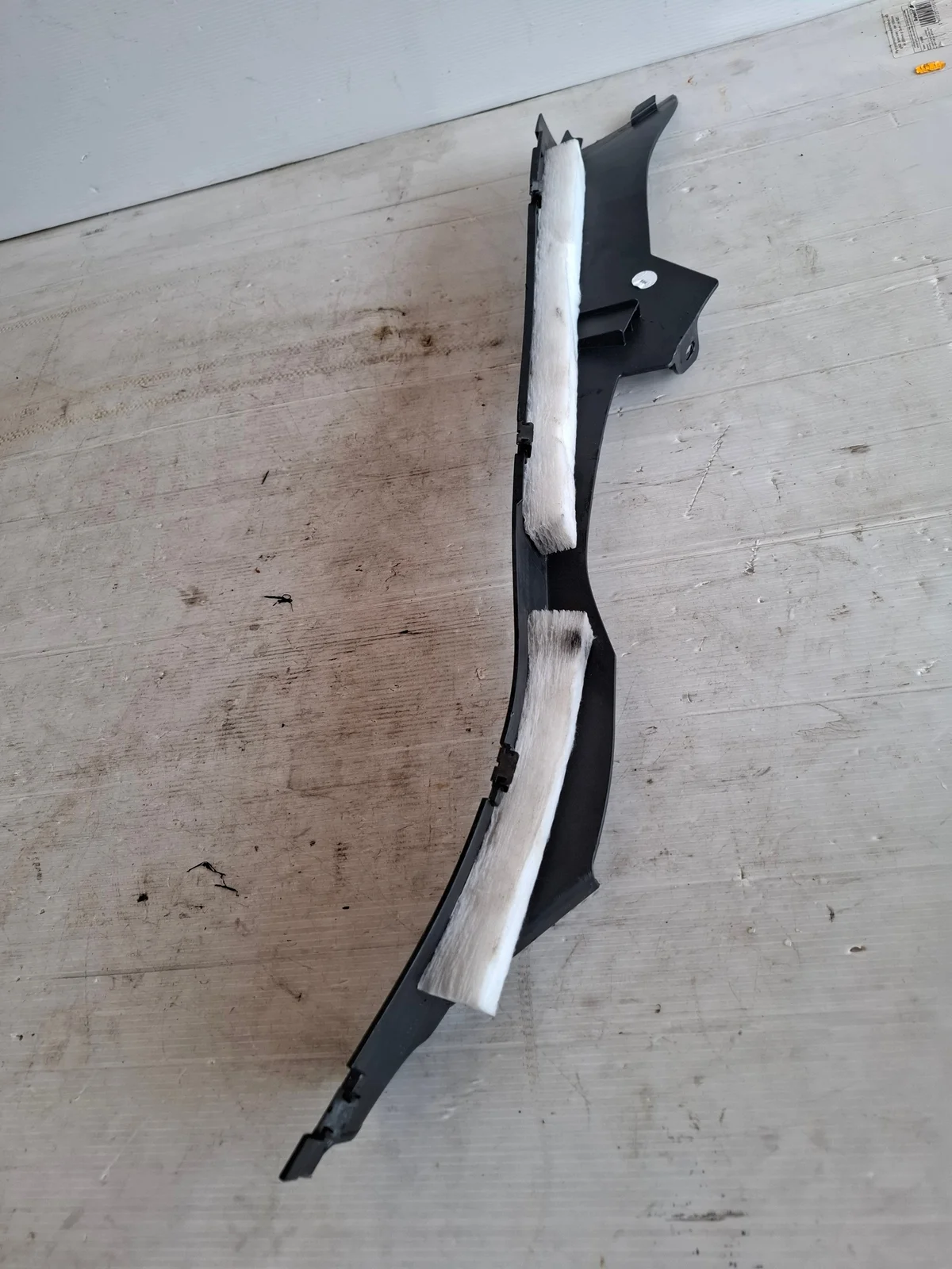 Mercedes W204 Verkleidung Sitz Links Hinten image 3