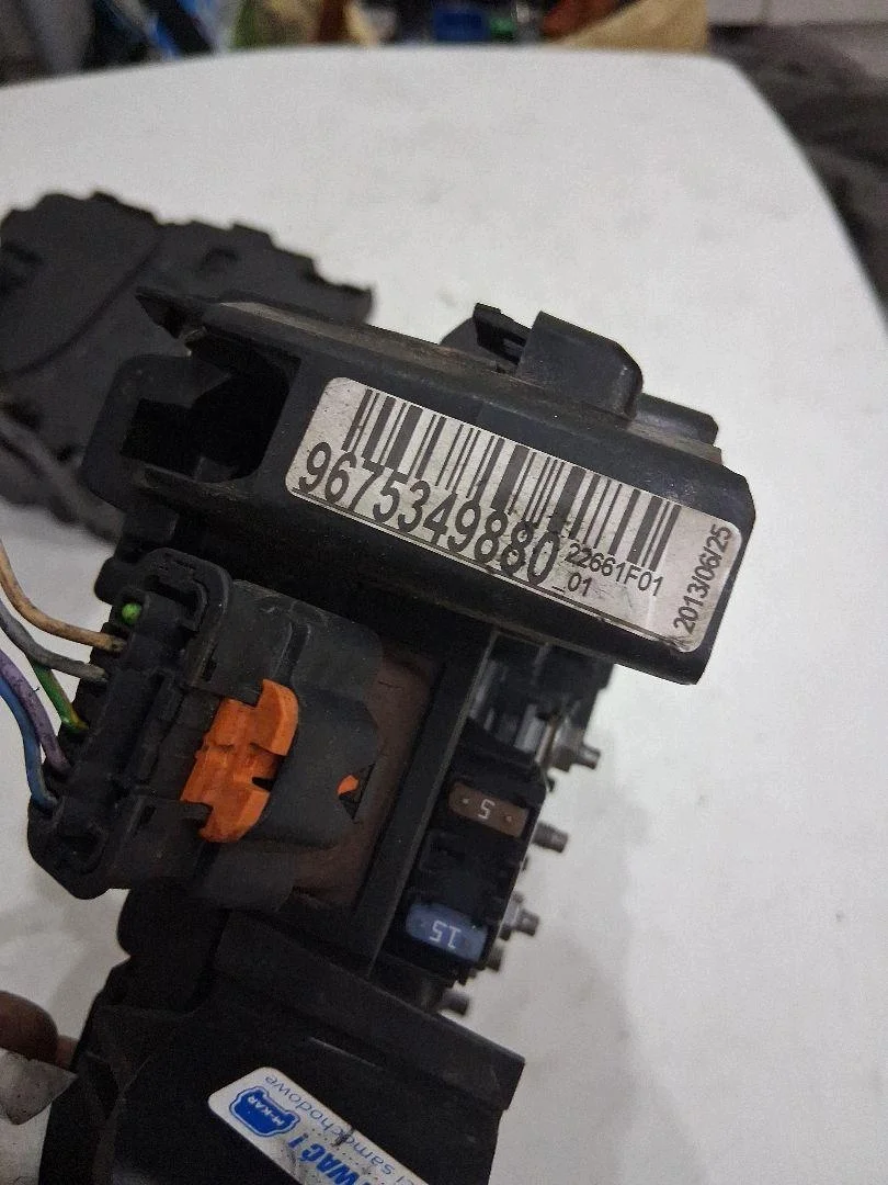Battery Voltage Module Citroen C4 Picasso II image 7
