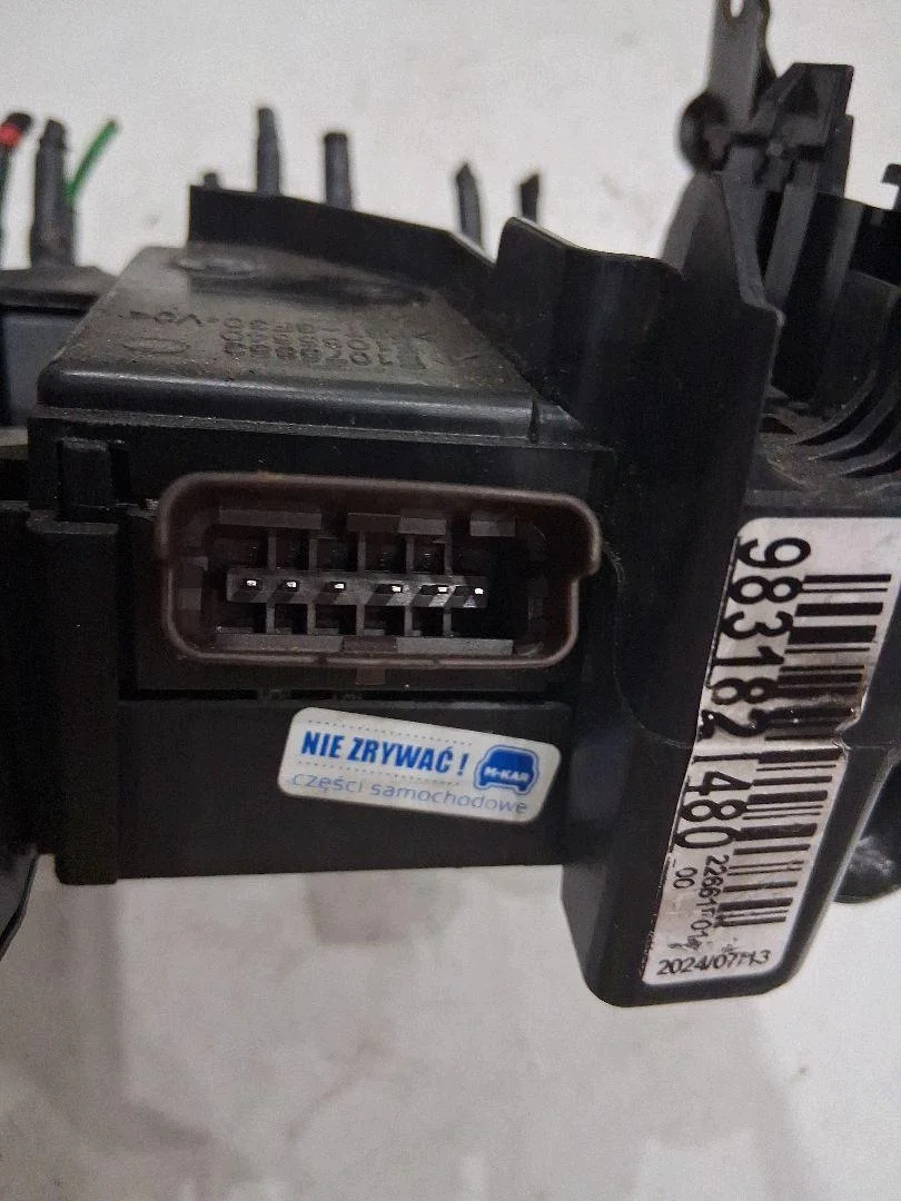 Module de tension batterie Toyota Proace 2.0 HDI image 7