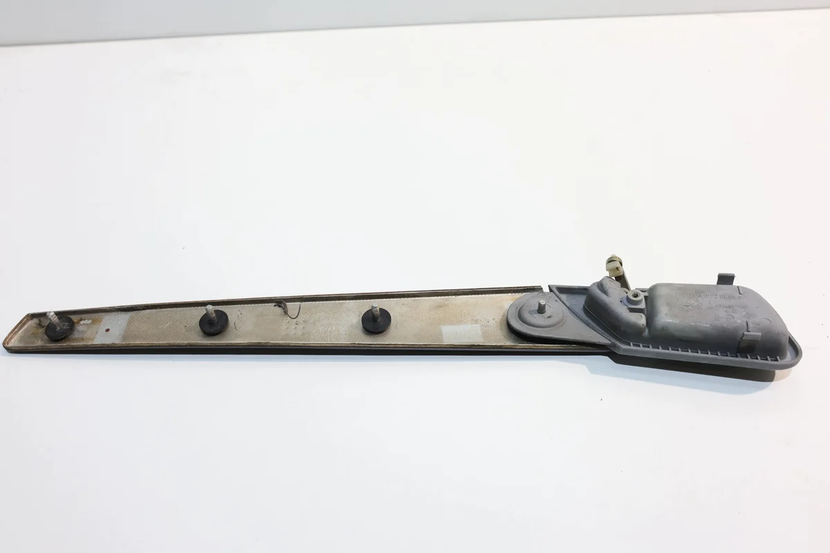 Dekorlist dörr vänster fram Mercedes W203 image 4