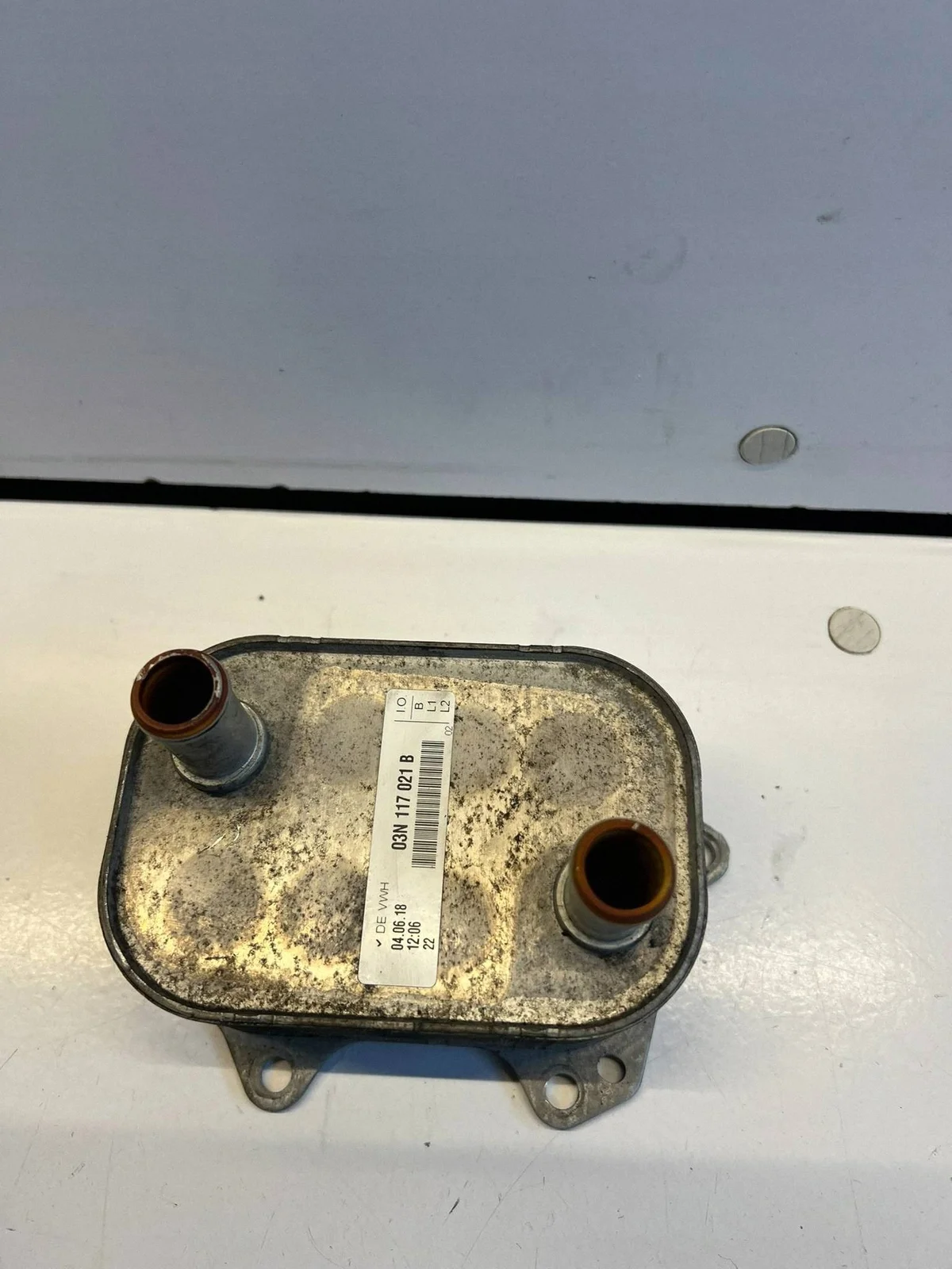 AUDI Q5 8R Oliefilterhuis 2.0 TDI 03N117021B