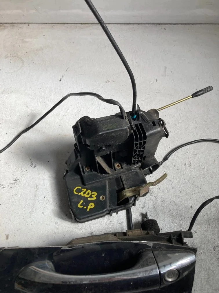 Außentürgriff Vorne Links Mercedes C 203 image 3