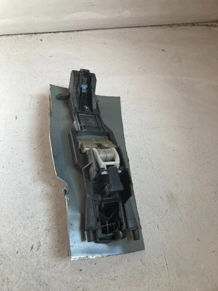 Außentürgriff vorne rechts Mercedes C 203 image 3