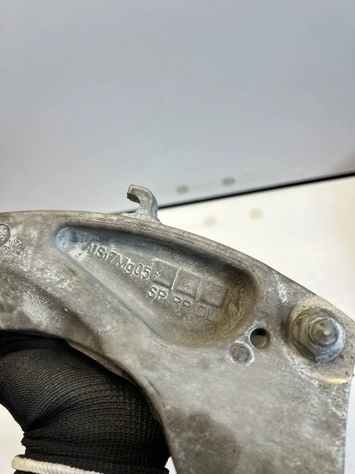 Audi Q5 FY Stoßdämpfer vorne links gebraucht image 3