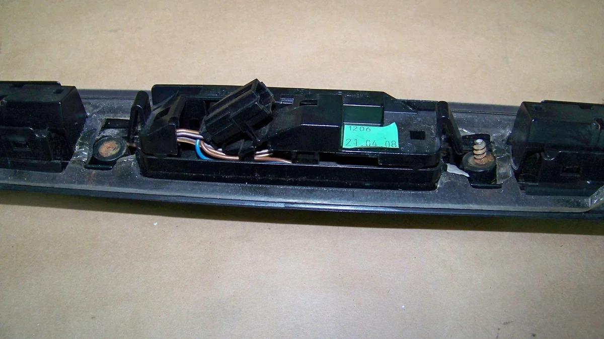 Mercedes A W169 08r Blende Kofferraumklappe image 6
