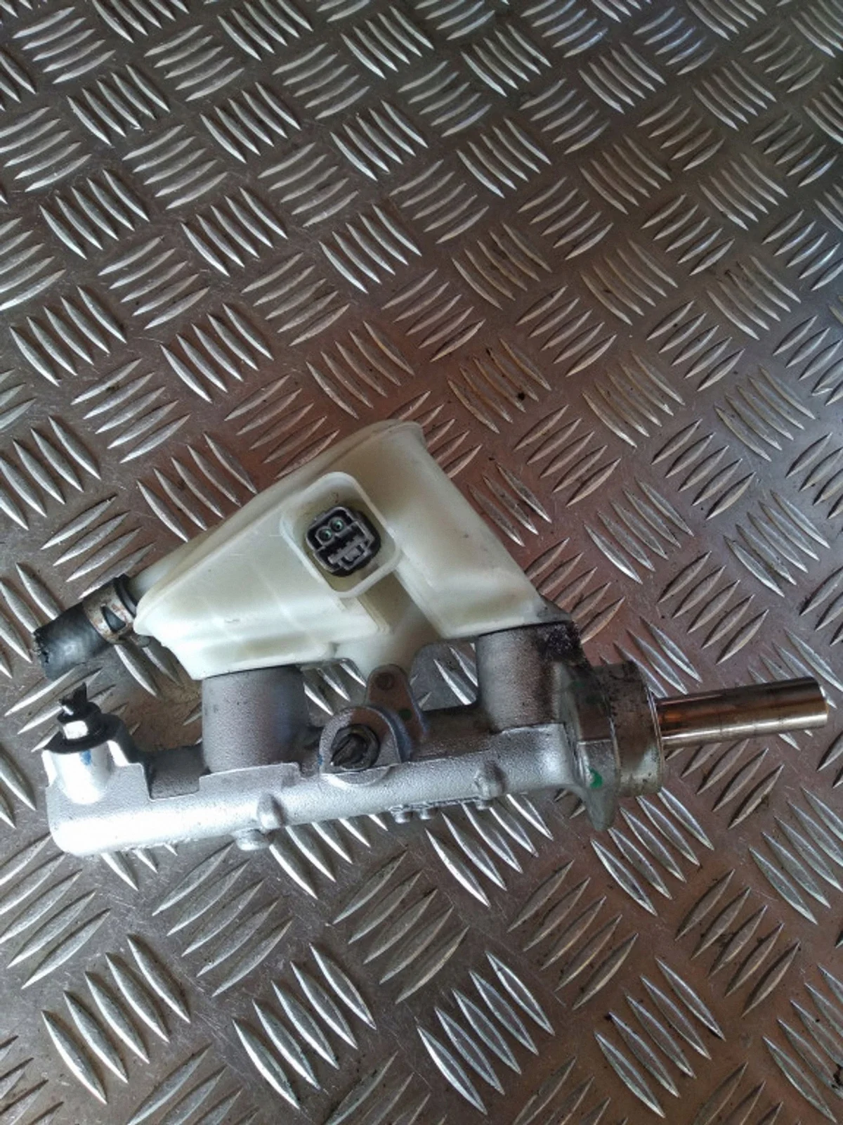Cylindro Freno Honda Civic VIII 3F1 Usado