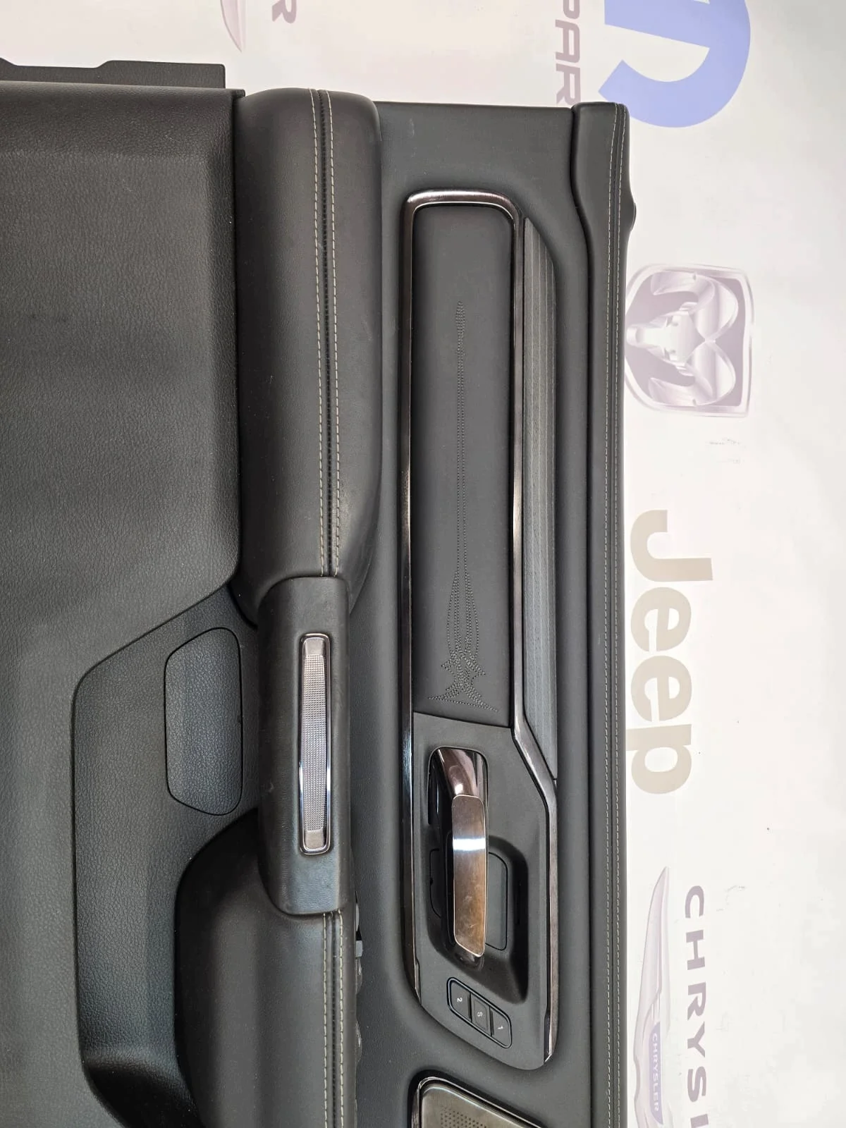 Dodge Ram sidopanel dörr svart läder image 6