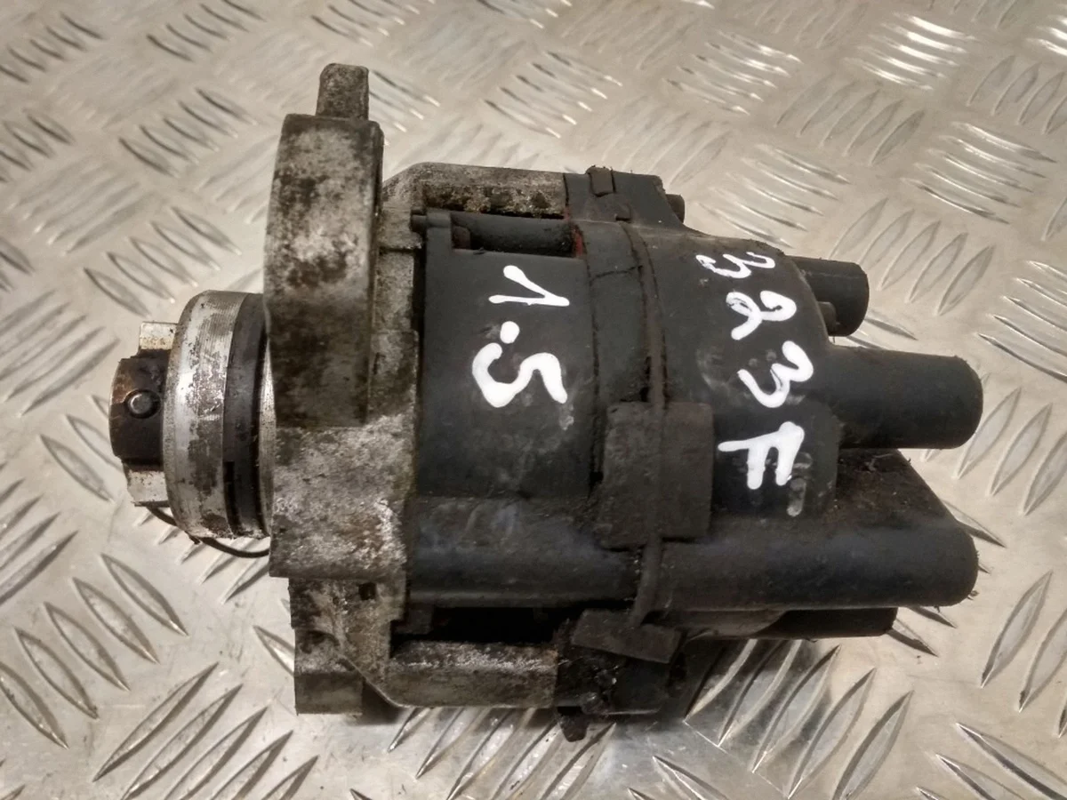 Sytytyksen jakaja Mazda 323 T2T60371