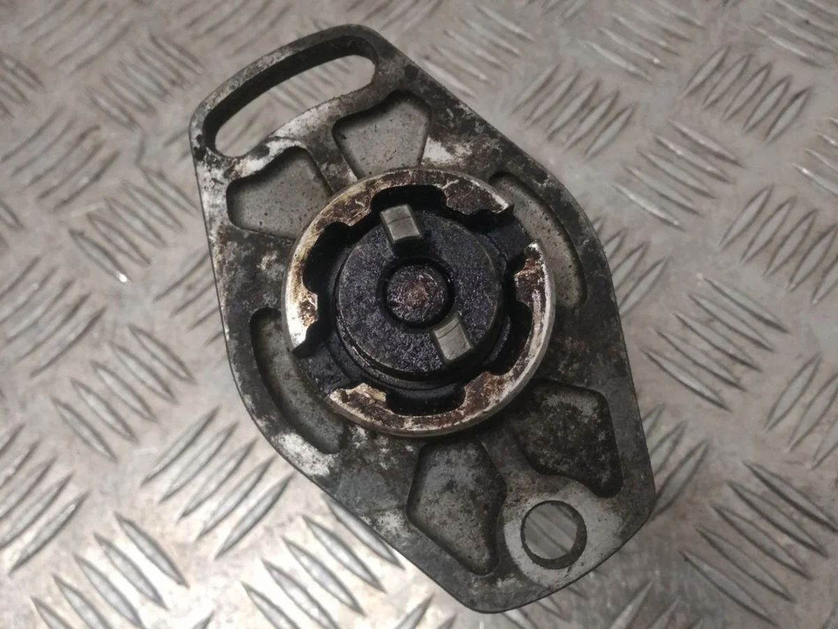 Renault Clio I Zündverteiler H7700742852 image 3